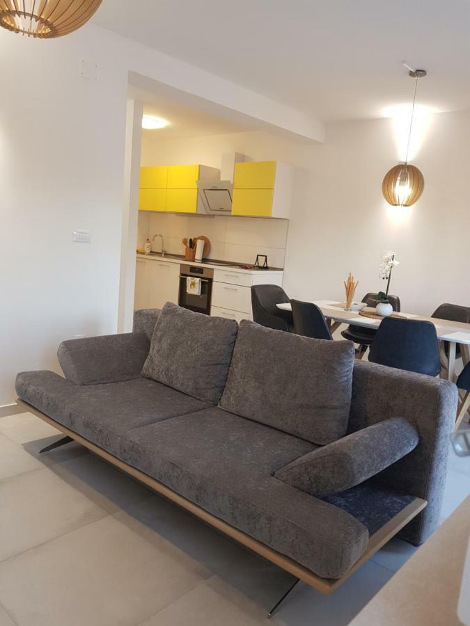 New Apartment With Panoramic View ストモルスカ エクステリア 写真
